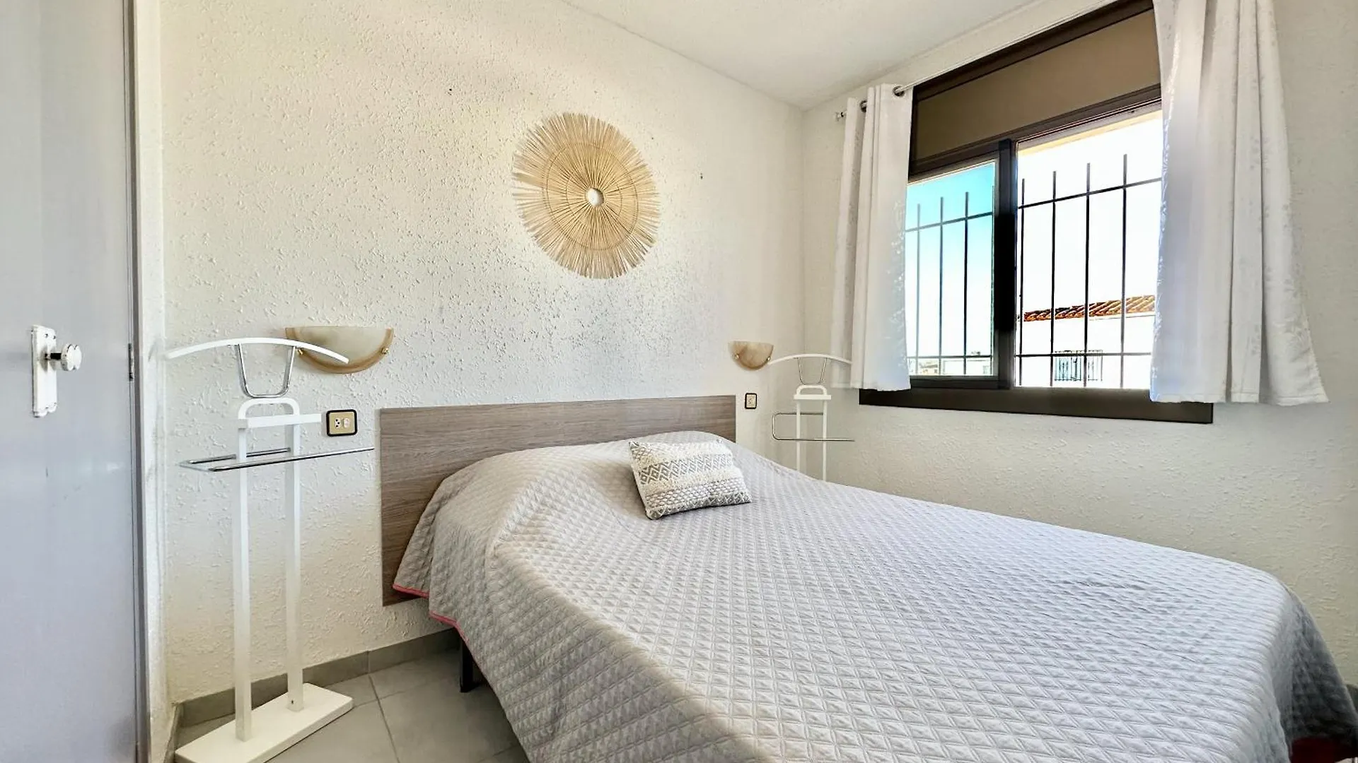 Apartment Vista Bahia 23 -3 Sea View エンプリアブラバ 0*,  スペイン